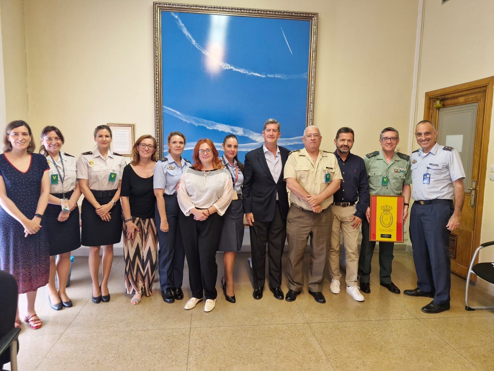  𝗝𝗼𝗿𝗻𝗮𝗱𝗮 𝗱𝗲 𝗦𝗮𝗹𝘂𝗱 𝘆 𝗕𝗶𝗲𝗻𝗲𝘀𝘁𝗮𝗿 𝗣𝘀𝗶𝗰𝗼𝘀𝗼𝗰𝗶𝗮𝗹 𝗲𝗻 𝗲𝗹 𝗘𝗻𝘁𝗼𝗿𝗻𝗼 𝗟𝗮𝗯𝗼𝗿𝗮𝗹 𝗱𝗲𝗹 𝗘𝗷𝗲́𝗿𝗰𝗶𝘁𝗼 𝗱𝗲𝗹 𝗔𝗶𝗿𝗲 𝘆 𝗱𝗲𝗹 𝗘𝘀𝗽𝗮𝗰𝗶𝗼