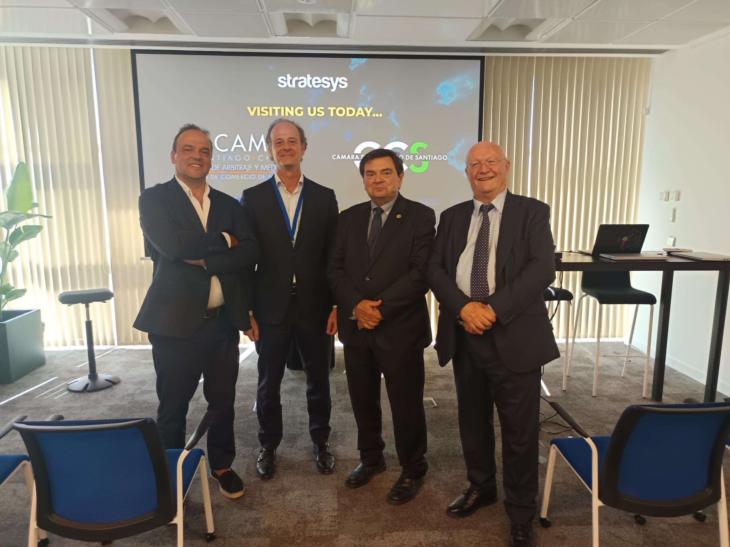 EL CONSEJO GENERAL DE RELACIONES INDUSTRIALES Y CIENCIAS DEL TRABAJO PARTICIPÓ EN LA REUNIÓN STRATESYS Y LA DELEGACIÓN DE PROFESIONALES DE CHILE