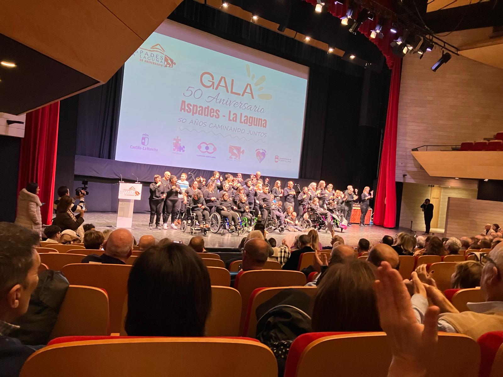 EL PRESIDENTE TERRITORIAL DEL CGRICT DE CLM ASISTE A LA GALA ASPADES-LA LAGUNA EN PUERTOLLANO