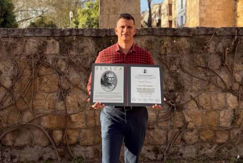 Nuestro compañero Diego Fernando Hurtado premiado con el PREMIO SÉNECA